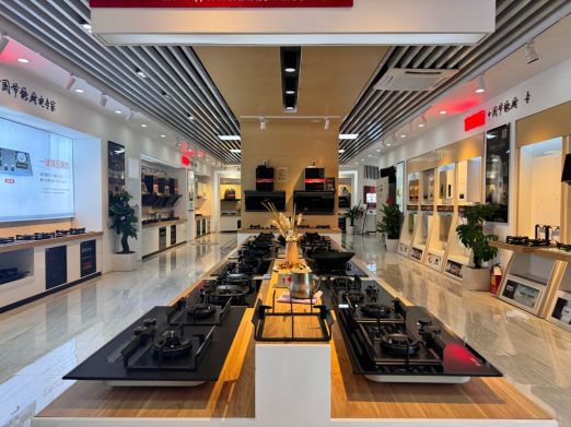 Modern Exhibit Highlights Energy-Efficient Kitchen Appliances